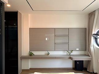 Bán nhà hẻm xe hơi 5 phòng kế quận 1 full nội thất 19,2 tỷ