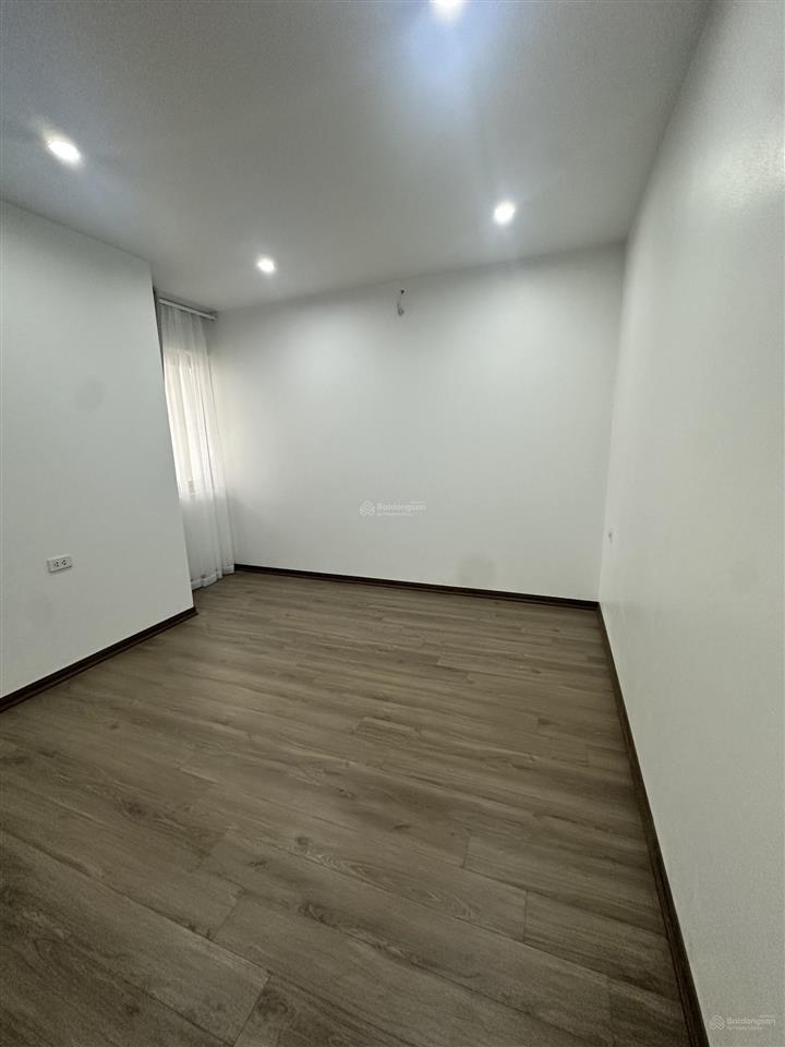 Bán gấp cc 56m2 ở đông ngạc, 3,75 tỷ gồm 2 phòng ngủ, phòng khách siêu đẹp, 0967 555 ***