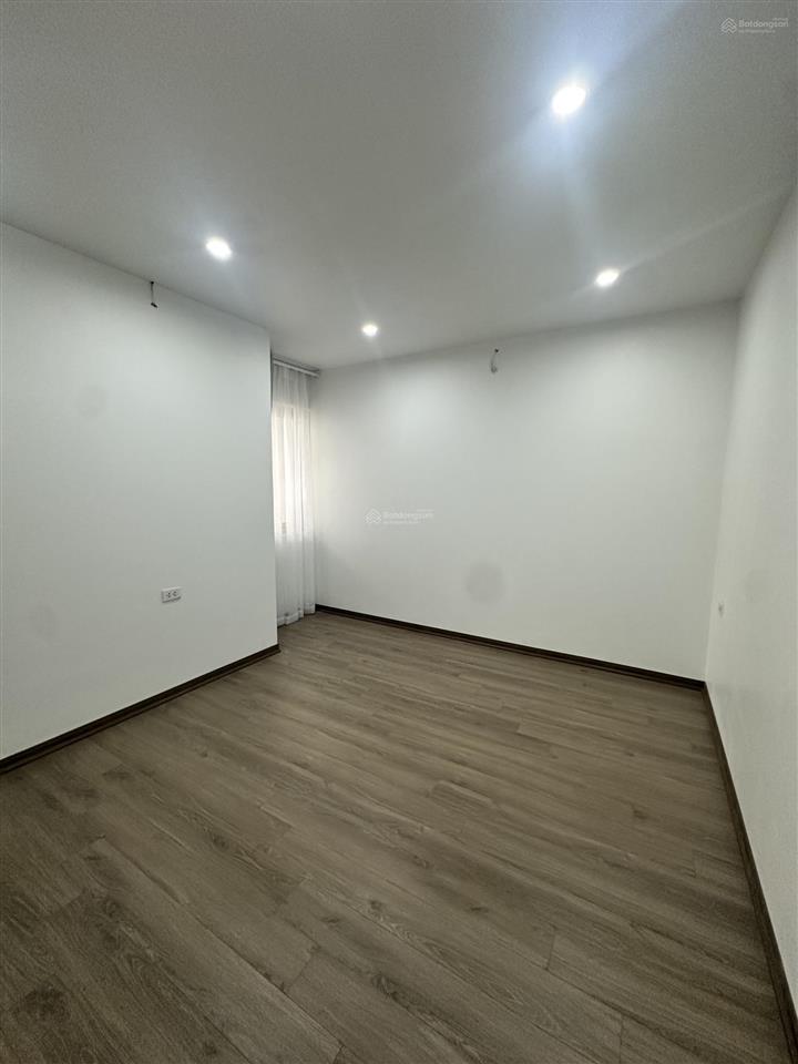 Bán gấp cc 56m2 ở đông ngạc, 3,75 tỷ gồm 2 phòng ngủ, phòng khách siêu đẹp, 0967 555 ***