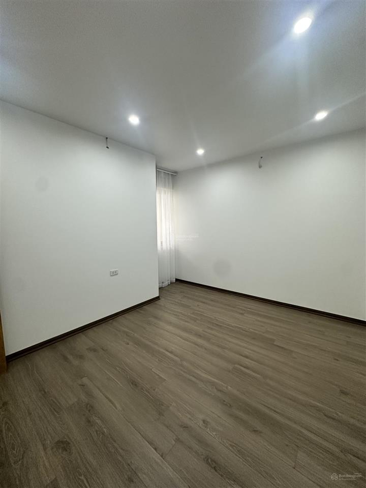 Bán gấp cc 56m2 ở đông ngạc, 3,75 tỷ gồm 2 phòng ngủ, phòng khách siêu đẹp, 0967 555 ***
