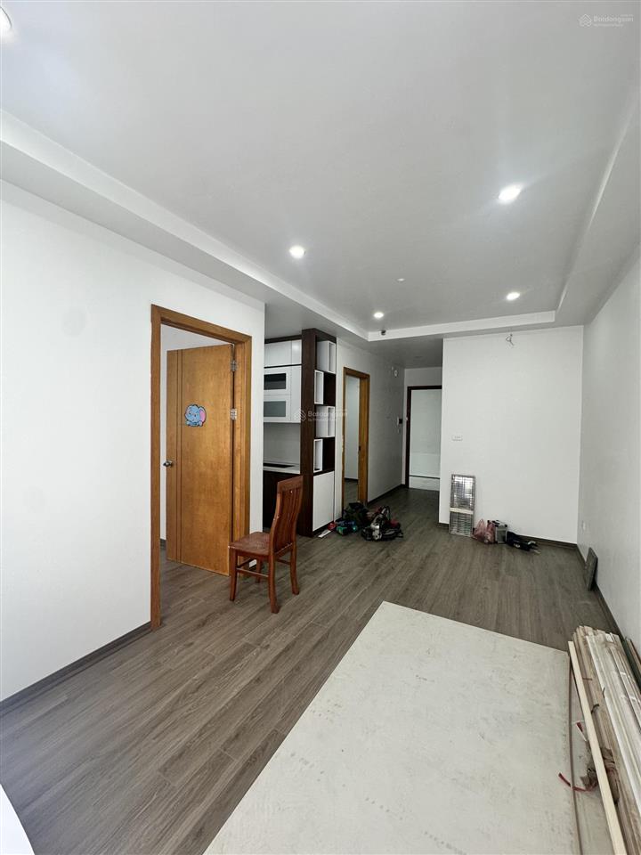 Bán gấp cc 56m2 ở đông ngạc, 3,75 tỷ gồm 2 phòng ngủ, phòng khách siêu đẹp, 0967 555 ***