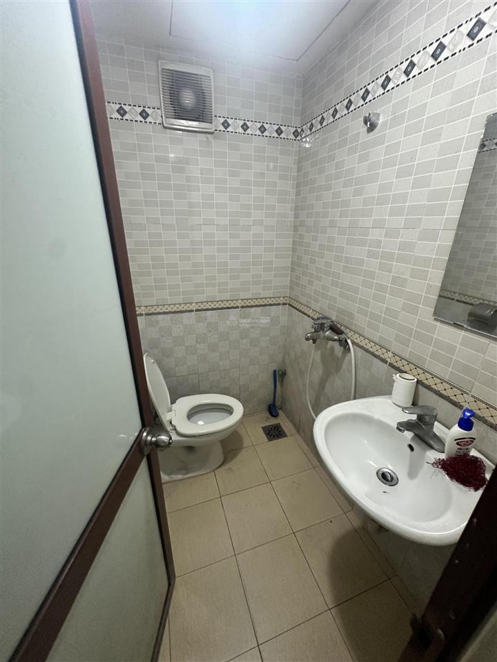 Chủ nhà cho thuê 100m2 sàn làm văn phòng cty, phòng vé máy bay giá 10tr