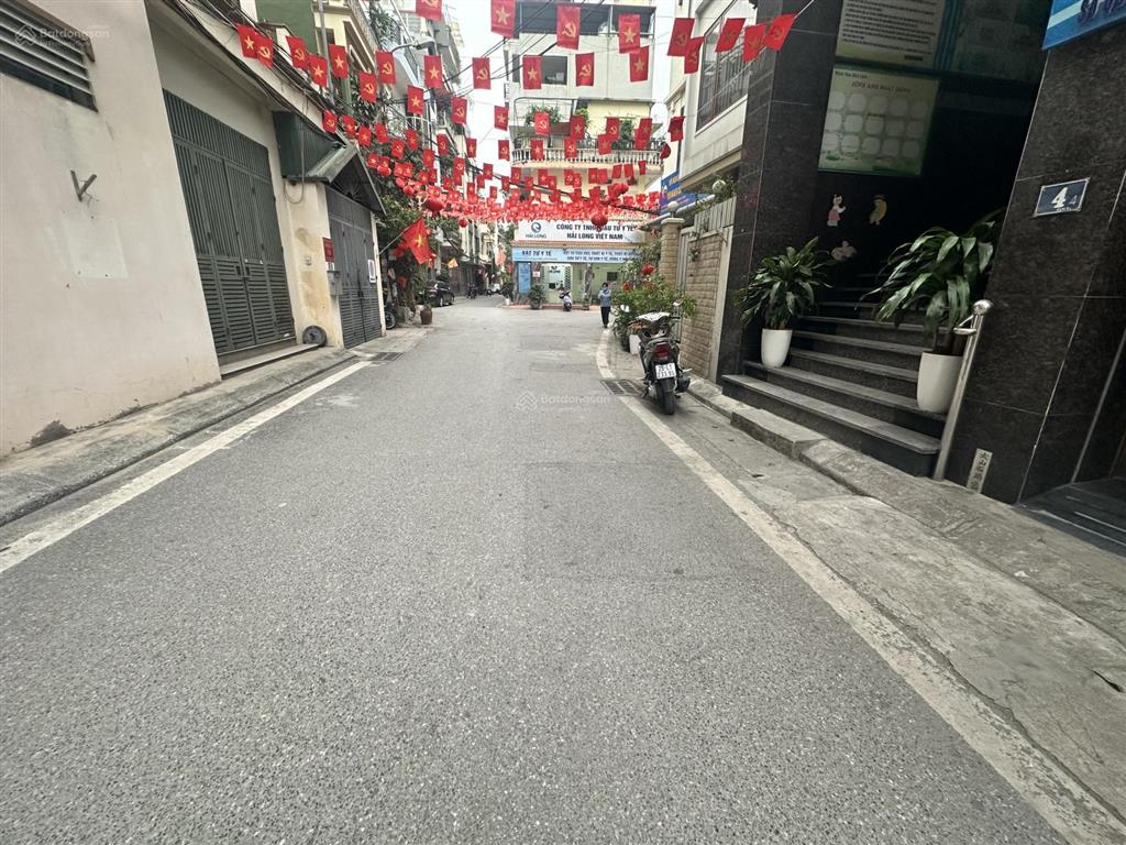 Chủ nhà cho thuê 100m2 sàn làm văn phòng cty, phòng vé máy bay giá 10tr