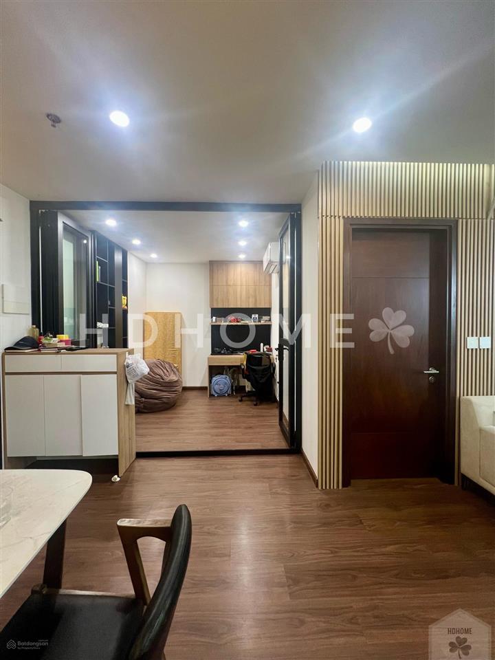 Cần bán nhanh chcc 6th element 1 pn + 1, hướng nam view thoáng full nội thất   0934 339 ***