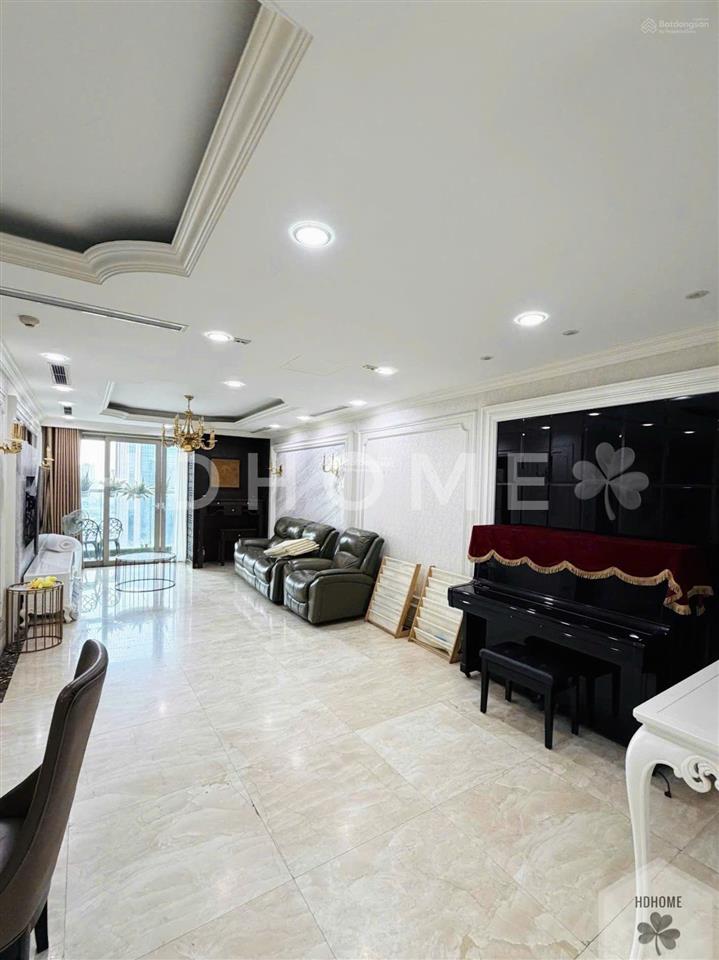 Bán chcc mandarin 168m2  3 phòng ngủ, nội thất đẹp, tầng cao view đẹp, giá thiện chí  0904 011 ***