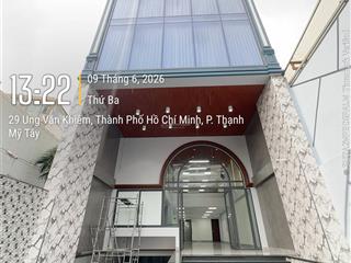 Cho thuê tòa nhà văn phòng mới 100% số 29 ung văn khiêm p thạnh mỹ tây hầm 9 tầng 8x35m, hhmg 1 thg