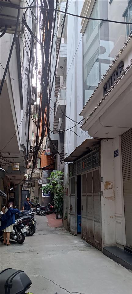 Bán nhà 3 tầng phố xã đàn. dt 81m2. mt 4,7m. h đn. ô tô vào nhà. giá 21,8 tỷ.