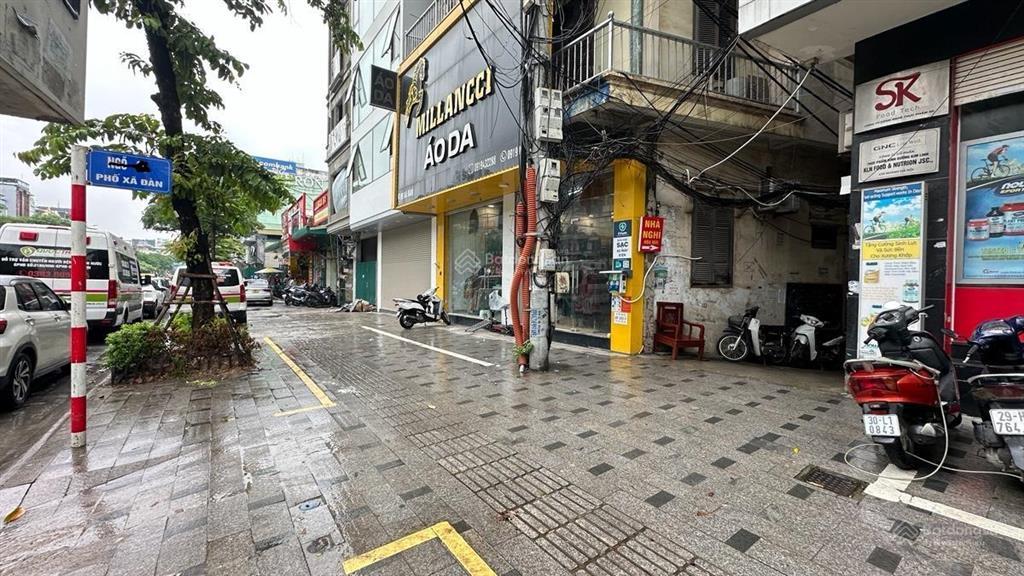 Bán nhà khu xã đàn, đống đa. dtsd 50m2*4 tầng. mt 4m. h đb. sổ đỏ 43m2. giá 12,5 tỷ.