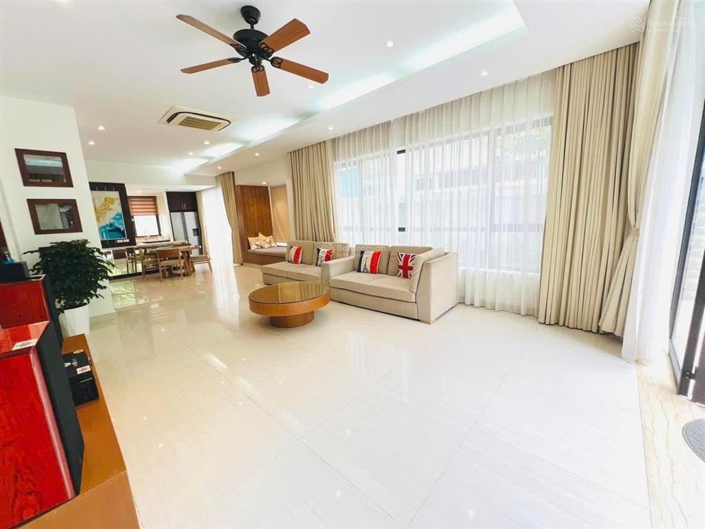 Bán villa flc sầm sơn  chính chủ bán | 216m2 | 7pn | sổ đỏ lâu dài | vị trí trung tâm