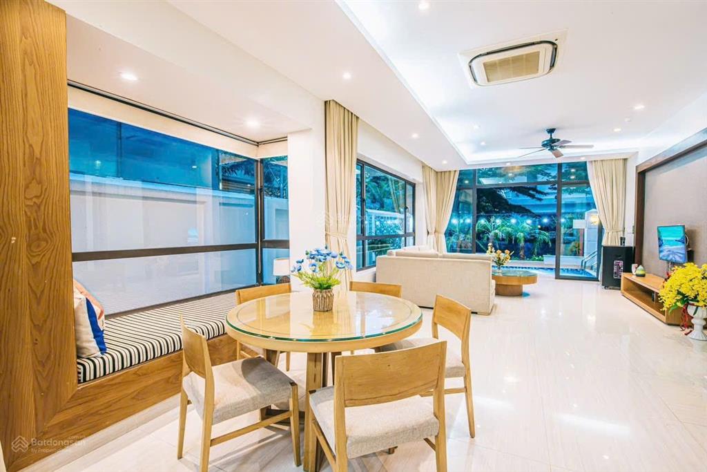 Bán villa flc sầm sơn  chính chủ bán | 216m2 | 7pn | sổ đỏ lâu dài | vị trí trung tâm