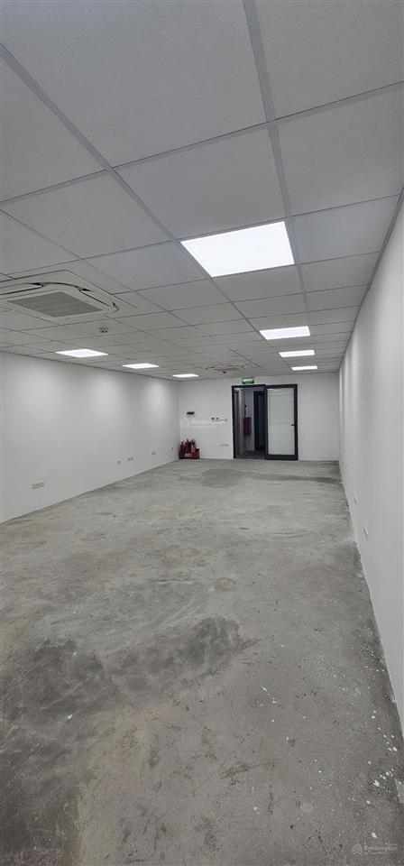 Chính chủ cần bán gấp tòa nhà mặt phố 132 yên phụ  hà nội, giá 45 tỷ có thương lượng