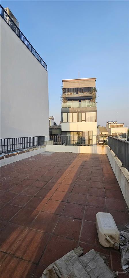 Chính chủ cần bán gấp tòa nhà mặt phố 132 yên phụ  hà nội, giá 45 tỷ có thương lượng