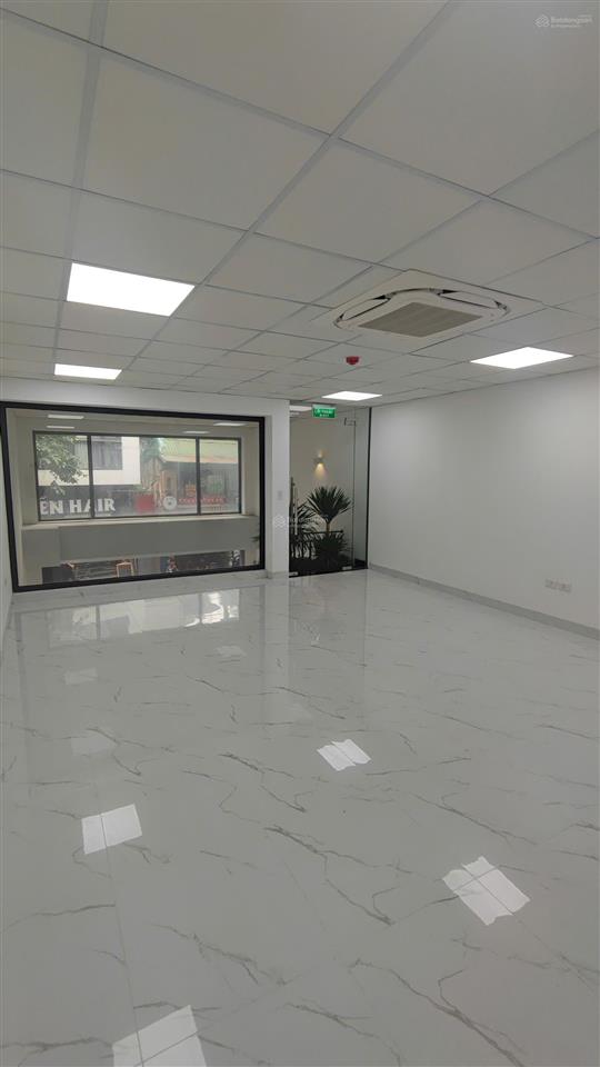 Chính chủ cần bán gấp tòa nhà mặt phố 132 yên phụ  hà nội, giá 45 tỷ có thương lượng