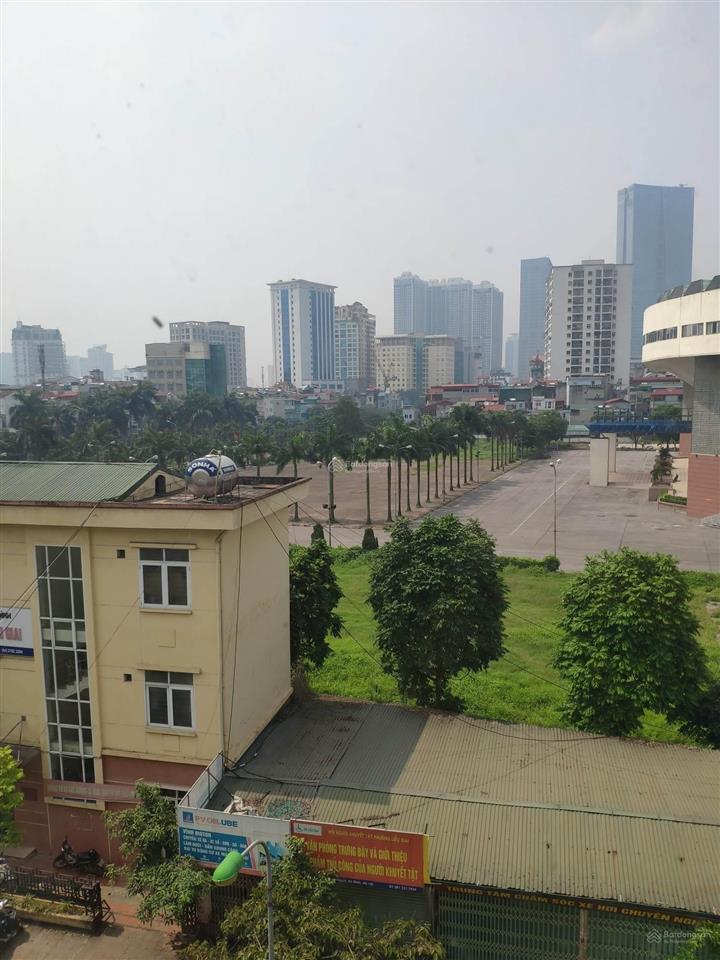 Chính chủ cho thuê tầng 2 mặt phố quần ngựa, làm văn phòng, kinh doanh nhỏ