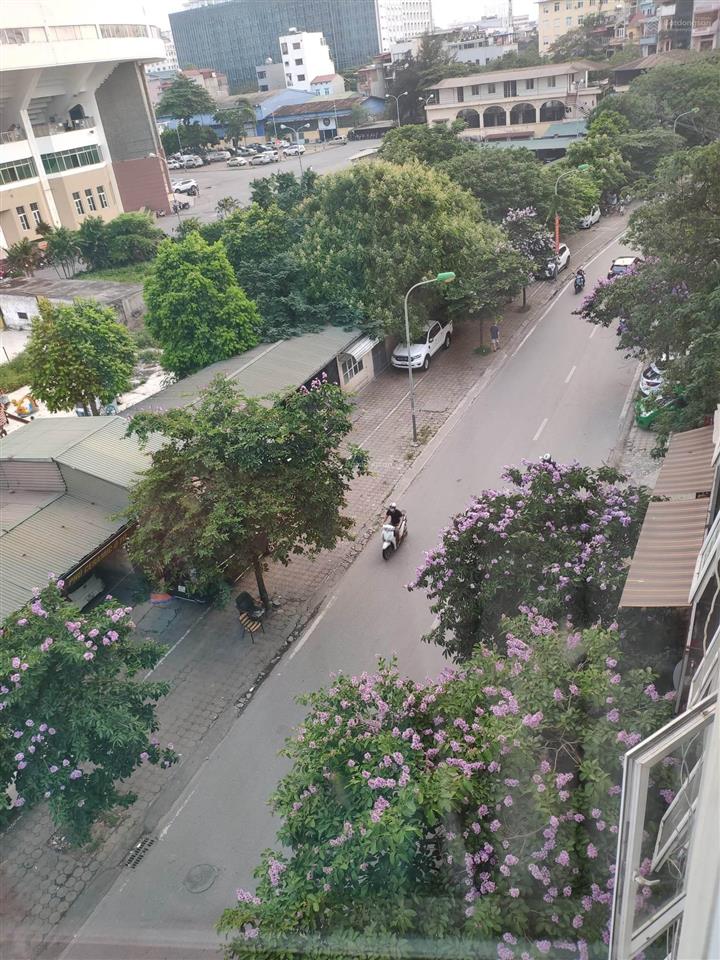 Chính chủ cho thuê tầng 2 mặt phố quần ngựa, làm văn phòng, kinh doanh nhỏ