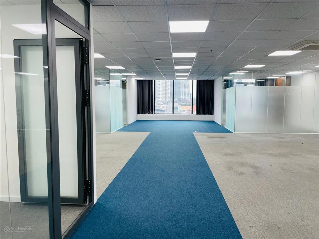Ưu đãi cho thuê văn phòng 140m² tại 113  115 ung văn khiêm