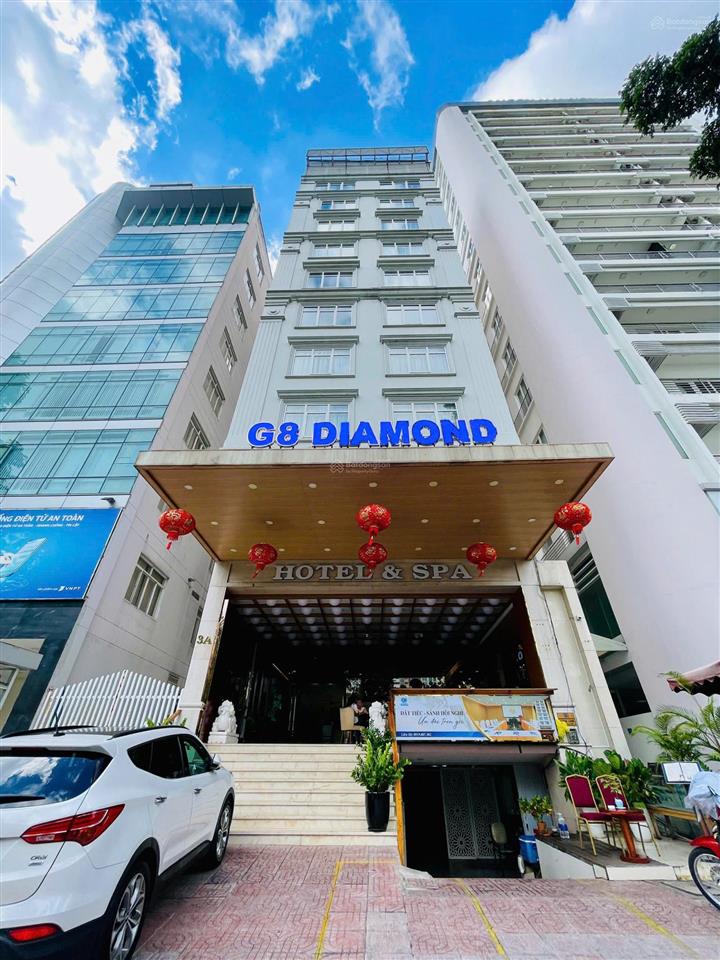 Đường võ văn tần  cho thuê mặt bằng massage 450m2 sẵn sàng hoạt động tại tầng lửng khách sạn