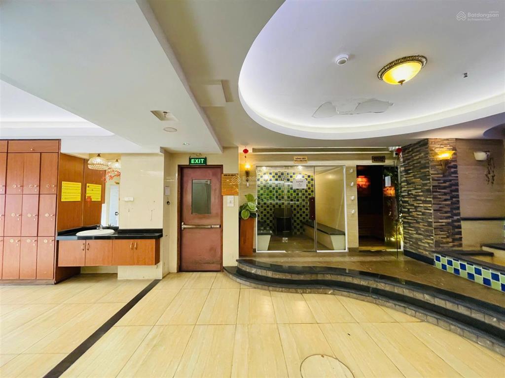 Đường võ văn tần  cho thuê mặt bằng massage 450m2 sẵn sàng hoạt động tại tầng lửng khách sạn