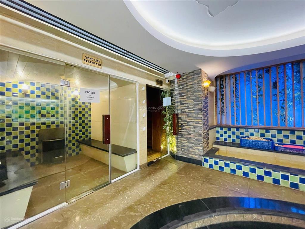 Đường võ văn tần  cho thuê mặt bằng massage 450m2 sẵn sàng hoạt động tại tầng lửng khách sạn