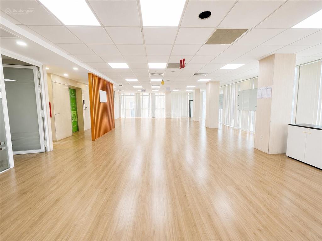 Cho thuê văn phòng mặt tiền nguyễn thị minh khai từ 85m2  180m2  1.500m2