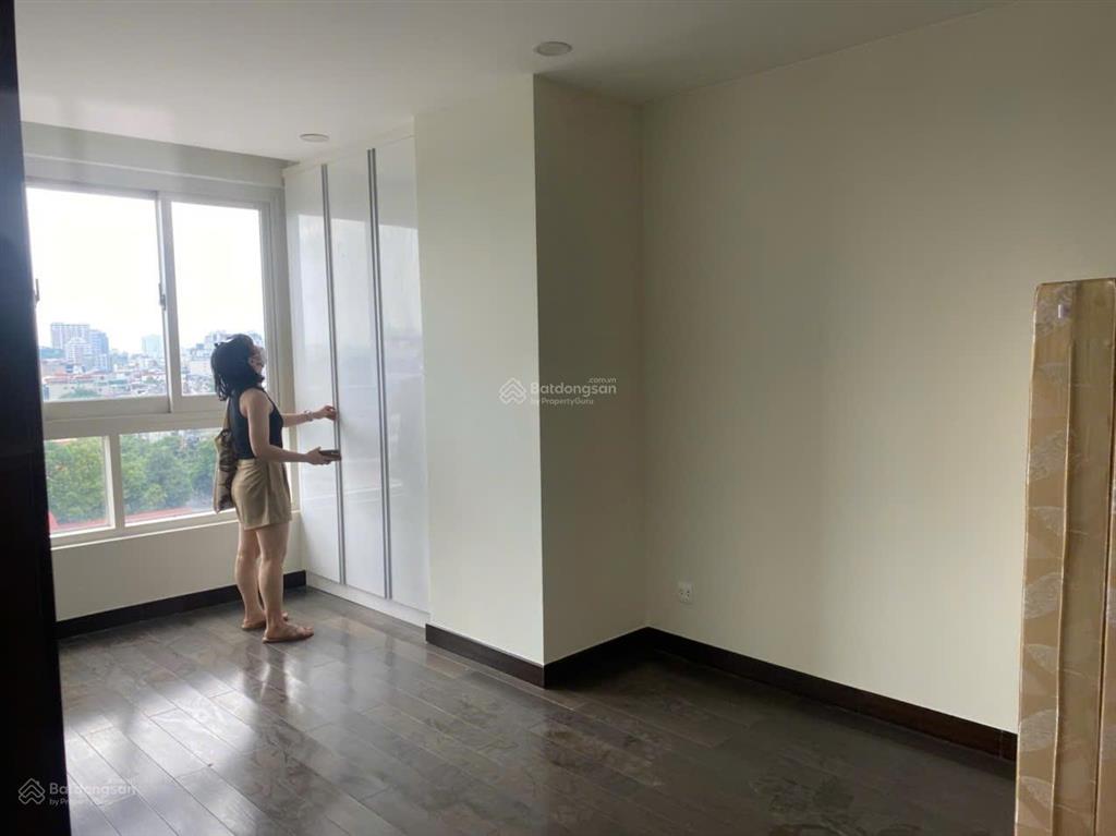 Miễn tg. bán căn hộ 83m2 2 phòng ngủ sở hữu lâu dài discovery 67 trần phú, ba đình