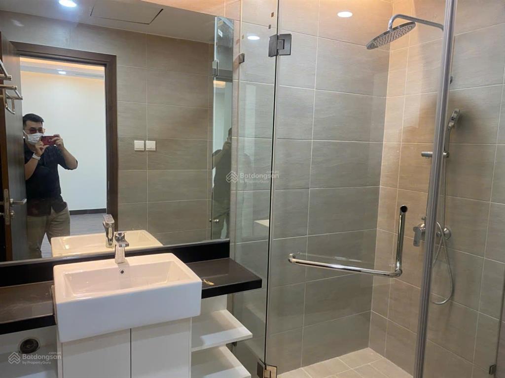 Miễn tg. bán căn hộ 83m2 2 phòng ngủ sở hữu lâu dài discovery 67 trần phú, ba đình