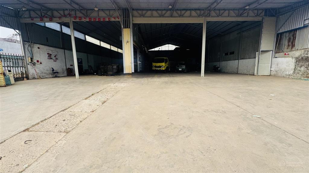 Cho thuê kho mt ql20 tt liên nghĩa dt 20x30m sẵn điện 3 pha, phòng cháy chữa cháy giá 30tr