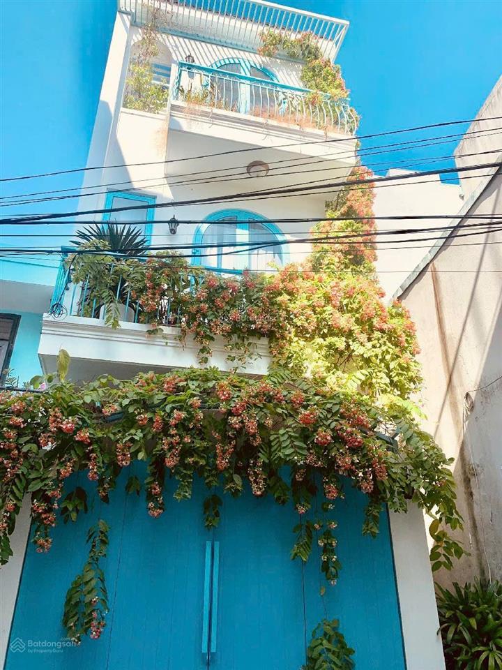 Cho thuê nguyên căn nhà đẹp nguyễn hữu thọ