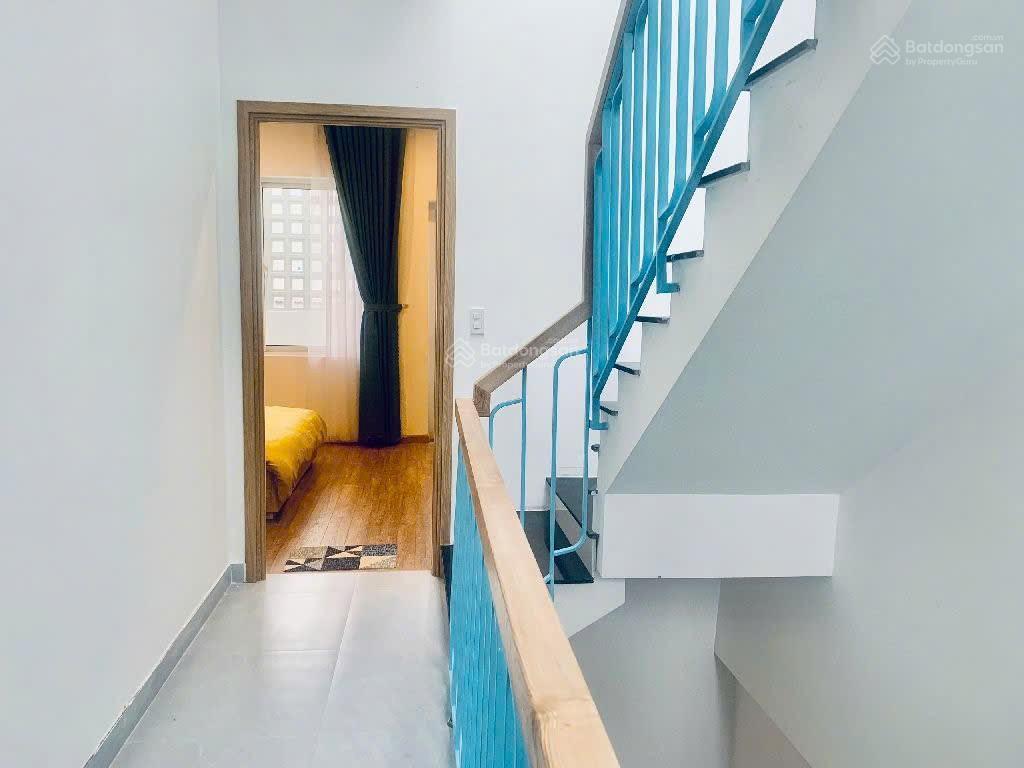 Cho thuê nguyên căn nhà đẹp nguyễn hữu thọ