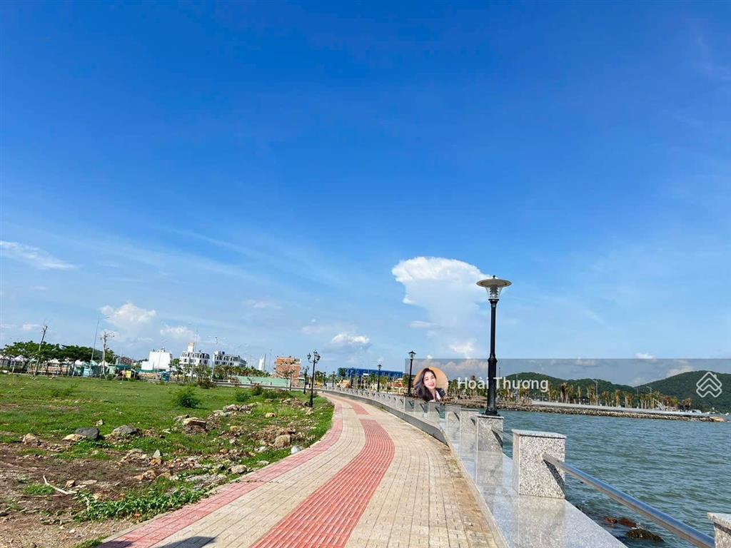 Một nền shophouse gần biển hà tiên, sổ đỏ hạ tầng hoàn thiện, chỉ 1,8 tỷ/0932 185 ***