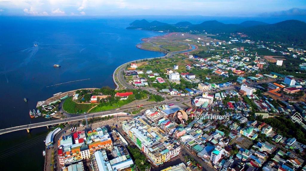 Bán cặp nền đường số 6,võ văn kiệt khu đô thị mới hà tiên,khu vực đông dân,gần trung tâm/0932 185 ***