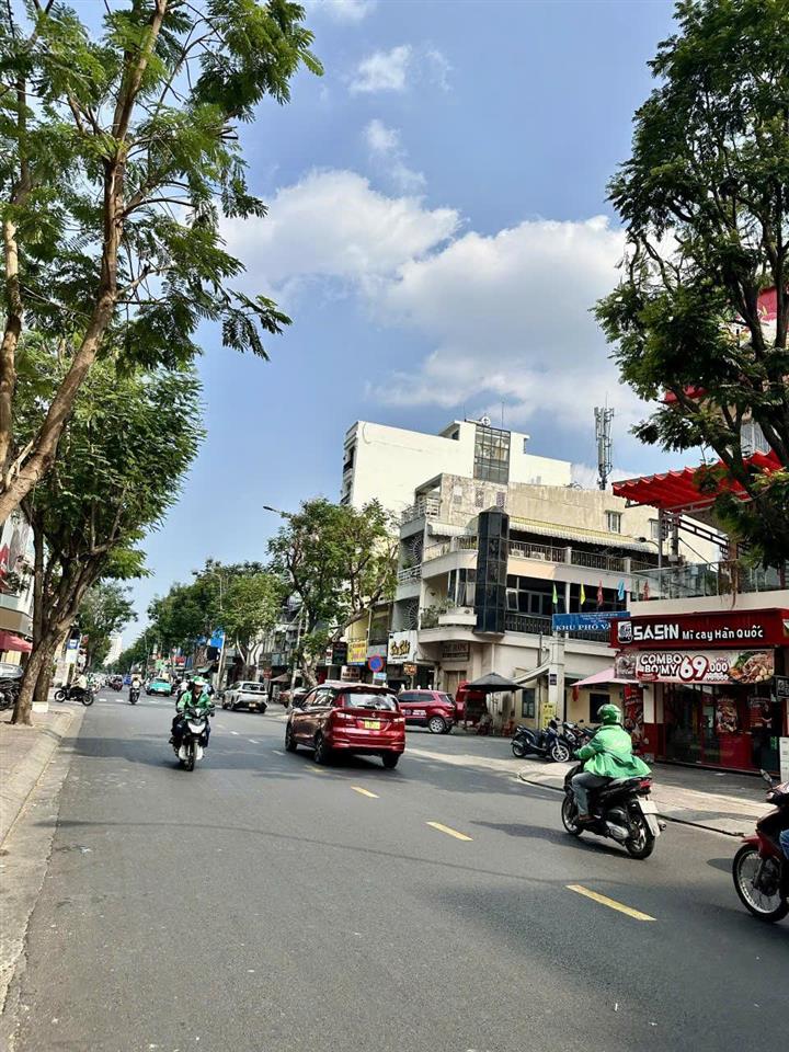 Khan hiếm, mặt tiền lê văn sỹ ngang 8m sâu 25m, giá chỉ 57 tỷ