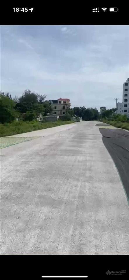 Bán lô đất căn góc 2 mặt tiền đường gần bãi biển hải tiến, đầu tư sinh lời cao 0961 556 ***