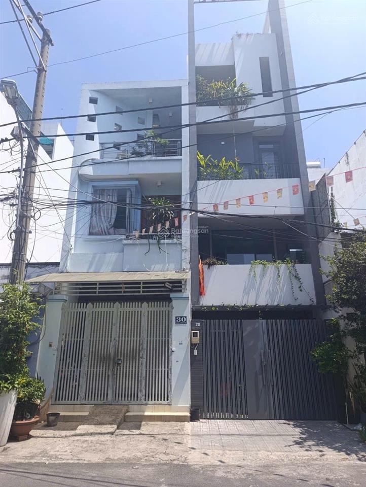 Mặt tiền cách mạng. tân phú. dt 4x18m. 4 tầng. giá 9.6 tỷ