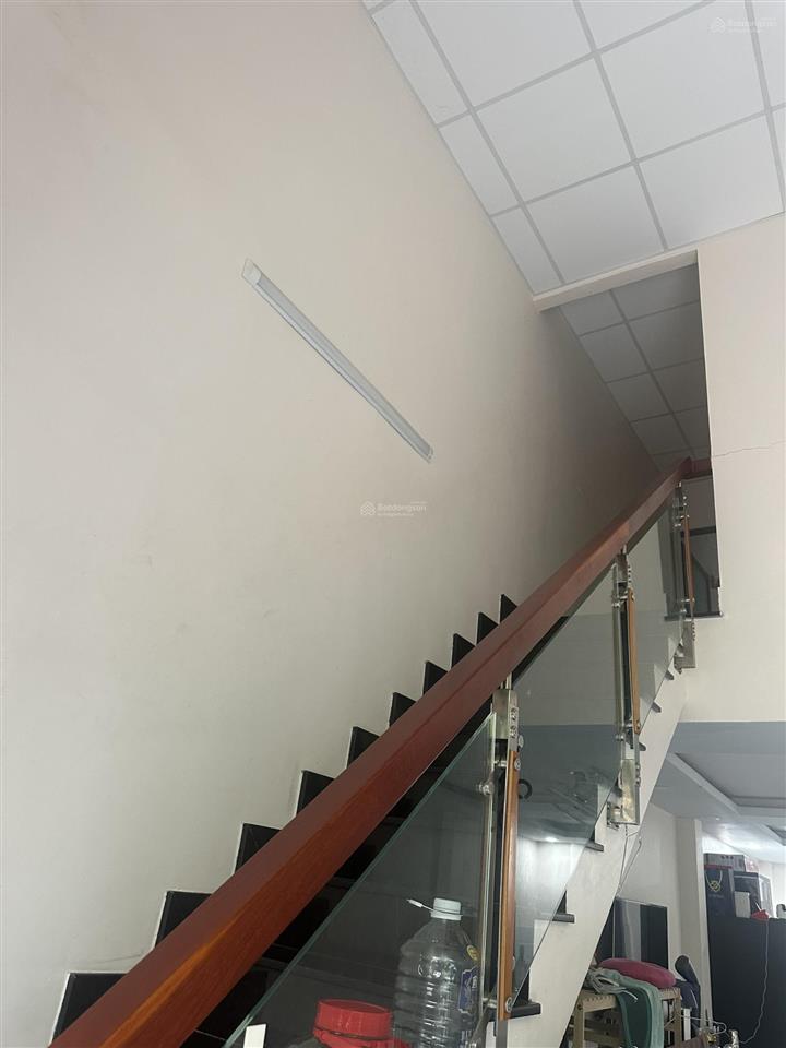 Bán nhà hẻm 4m âu cơ. dt 4x11m nhà trệt lửng mới. giá 4.8 tỷ