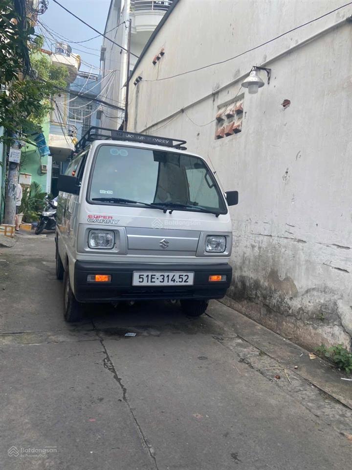 Bán nhà hẻm 4m âu cơ. dt 5x12,6m, cn 63m2. giá 5,6 tỷ