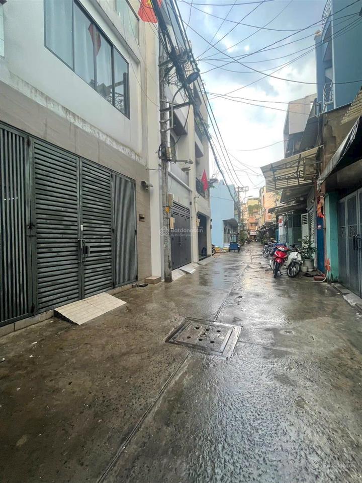 Đất trống hẻm 254 âu cơ. dt 4x19m. giá 8.9 tỷ