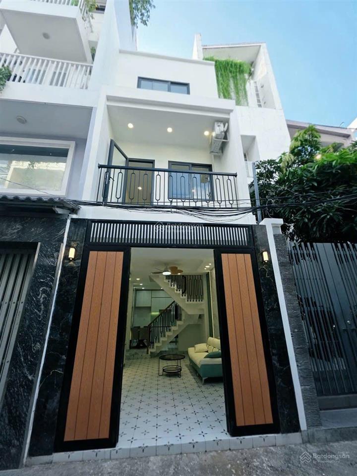 Hẻm 6m nguyễn hồng đào.dt 30m2 2 lầu mới. giá 6.5 tỷ