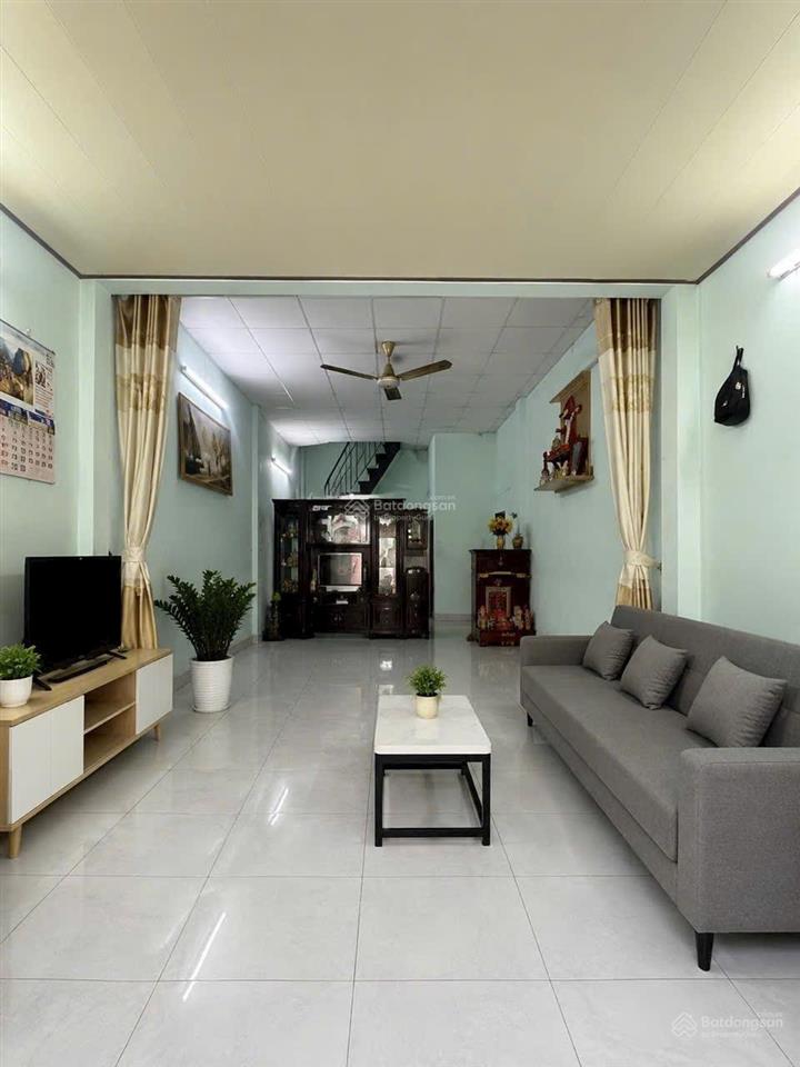 Mặt tiền ngay trần mai ninh. dt 4,6x13,5m nh 4,7m. cấp 4. giá 6.8 tỷ