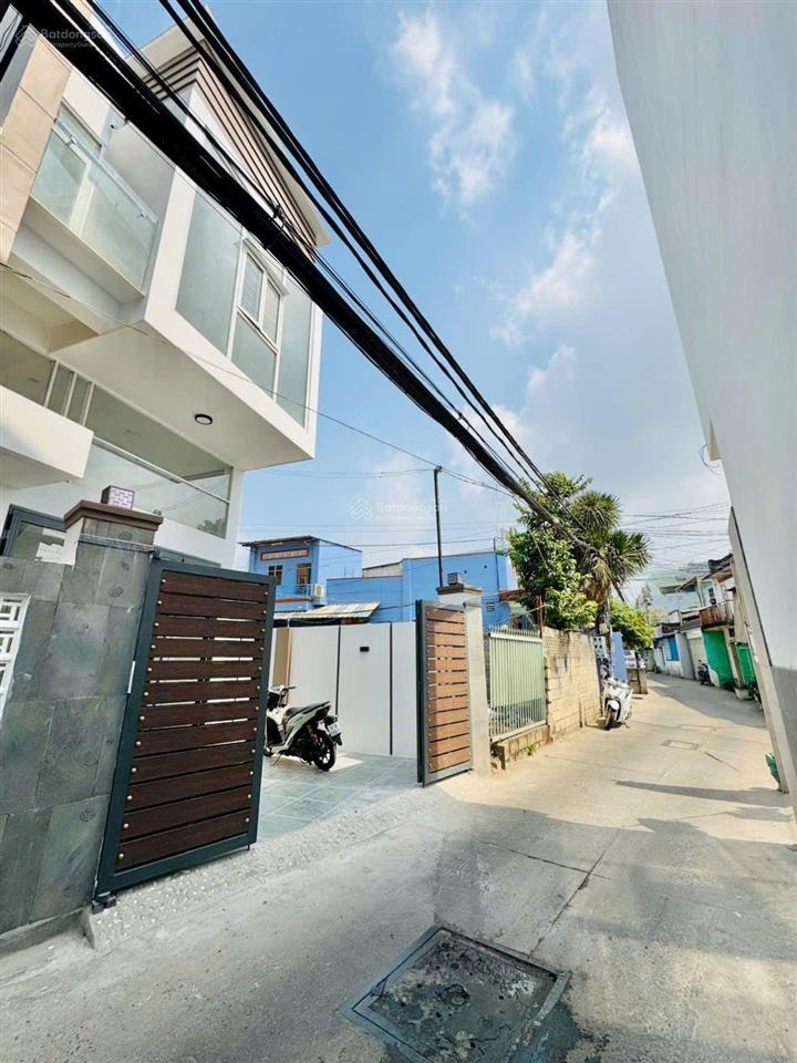 Bán nhà lầu trung tâm 4.5 tỷ kinh doanh, gần chợ đêm biên hùng, 1 sẹc đường chính chỉ 100m
