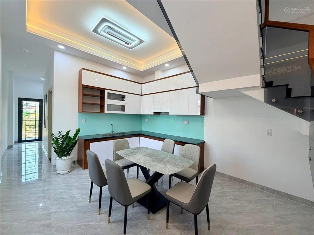 Bán căn góc 2 lầu thuộc kdc bửu long mới p. trấn biên, nhà mới ở hiện đại đầy đủ tiện nghi