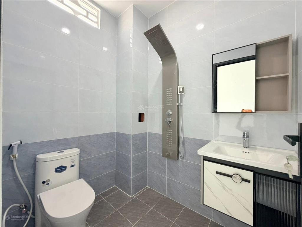 Bán căn góc 2 lầu thuộc kdc bửu long mới p. trấn biên, nhà mới ở hiện đại đầy đủ tiện nghi
