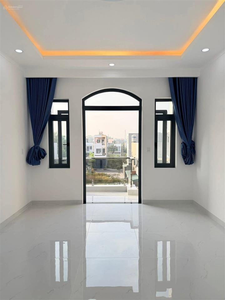 Bán căn góc 2 lầu thuộc kdc bửu long mới p. trấn biên, nhà mới ở hiện đại đầy đủ tiện nghi