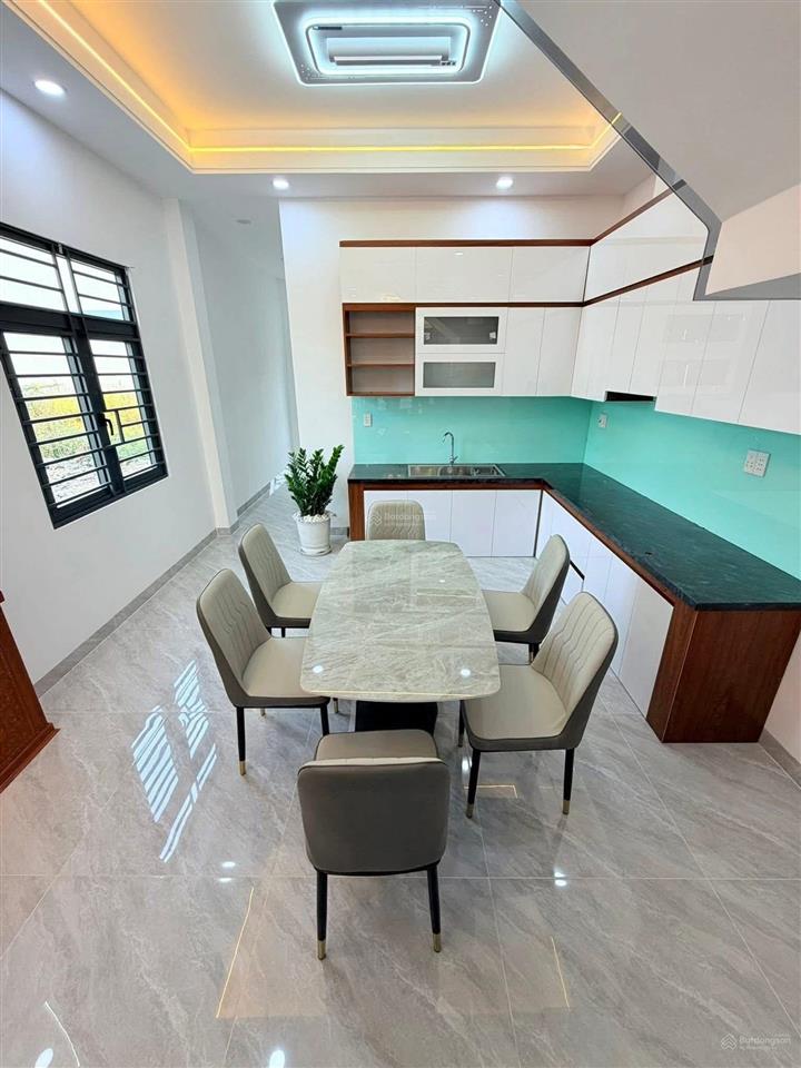 Bán căn góc 2 lầu thuộc kdc bửu long mới p. trấn biên, nhà mới ở hiện đại đầy đủ tiện nghi