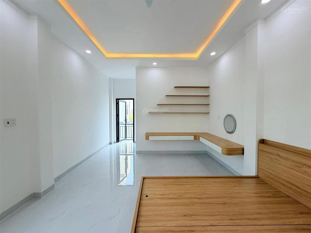 Bán căn góc 2 lầu thuộc kdc bửu long mới p. trấn biên, nhà mới ở hiện đại đầy đủ tiện nghi