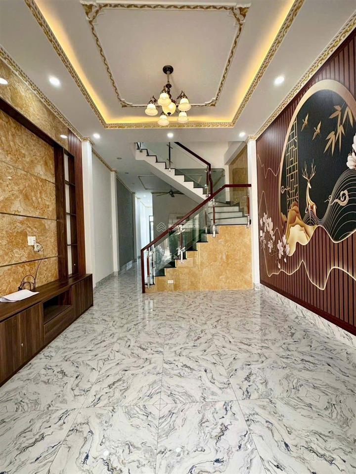 Nhà lầu mới 93m2 p.tân phong chỉ 4.2 tỷ,đường ô tô,gần chợ trường học,cây xăng 26.