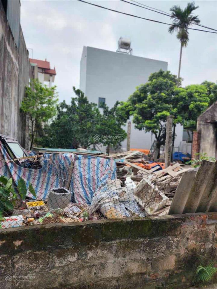 Bán đất xóm 7 độ chàngngõ thôngô tô123m2mt 5mnhỉnh 6 tỷ 0976 767 ***
