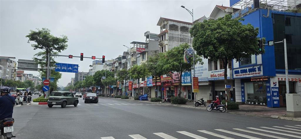 Cho thuê nhà mặt phố ngô gia tự, diện tích rộng, mặt tiền lớn, vị trí đẹp.