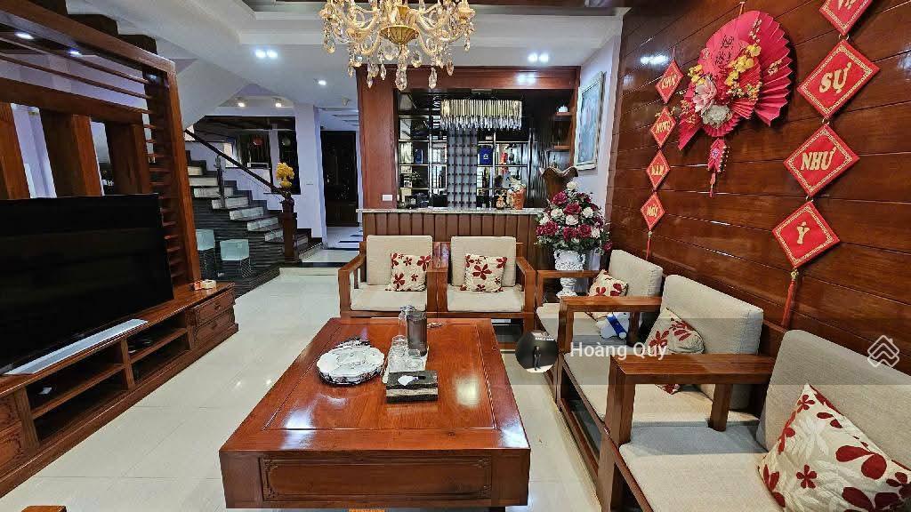 Biệt thự sân vườn kđt mỹ đình  nam từ liêm 140m2* mặt tiền 10m. vị trí đẹp kinh doanh 41.5 tỷ