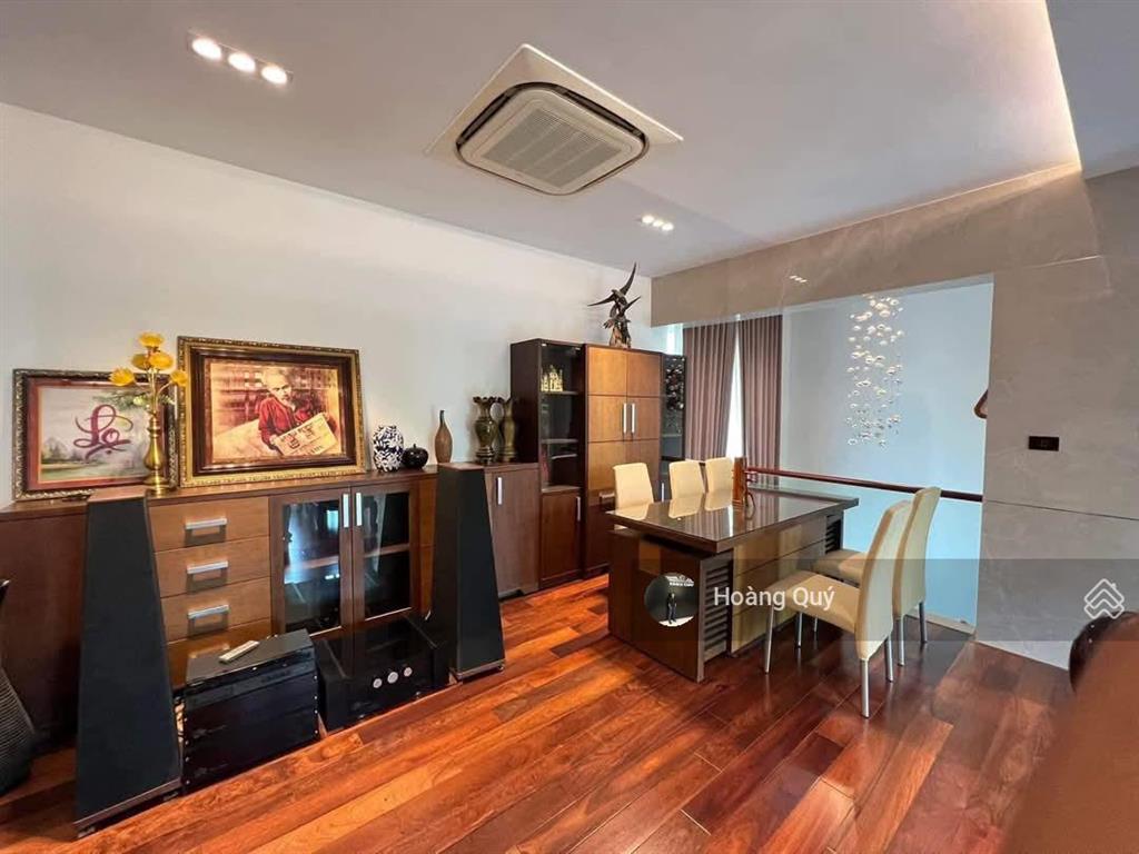 Biệt thự sân vườn kđt mỹ đình  nam từ liêm 140m2* mặt tiền 10m. vị trí đẹp kinh doanh 41.5 tỷ